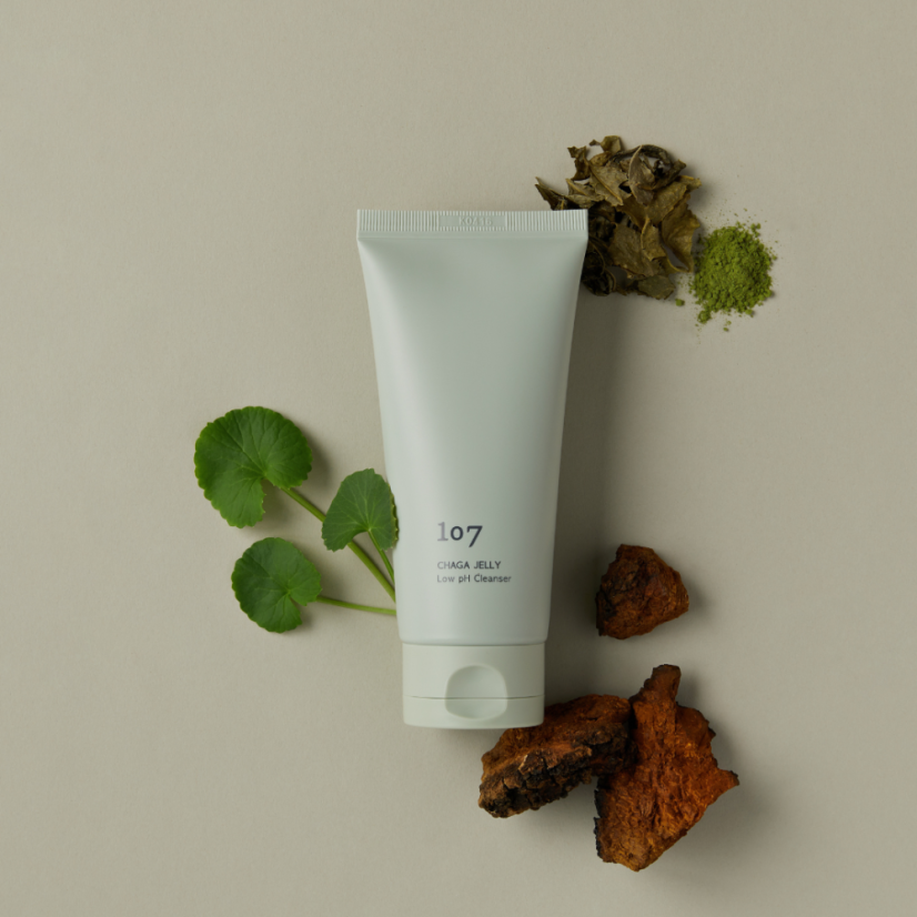 107 Beauty Chaga Jelly Low pH Cleanser (120ml)