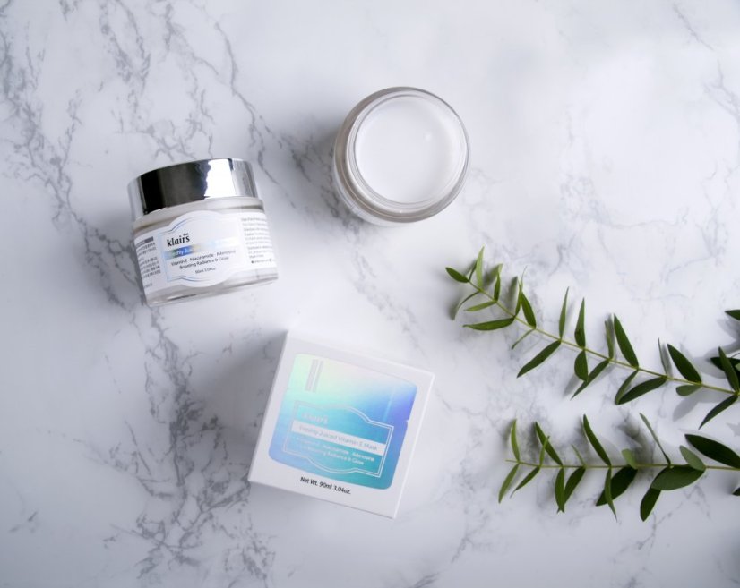 Dear Klairs rich moist smoothing cream