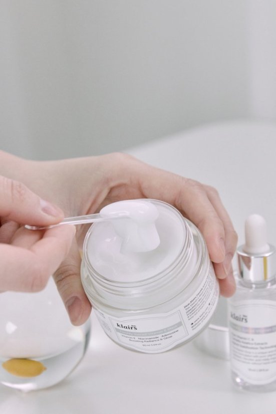 Dear Klairs rich moist smoothing cream
